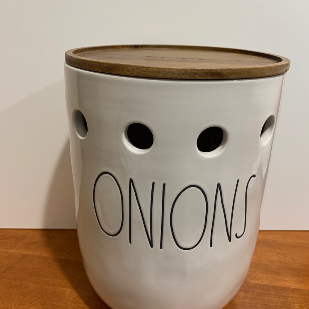 Rae Dunn Onion Canister